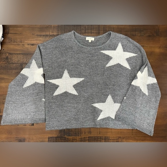 Promesa Gray And White Star Sweater SMALL bell Sleeve Cuffs - Picture 2 of 4